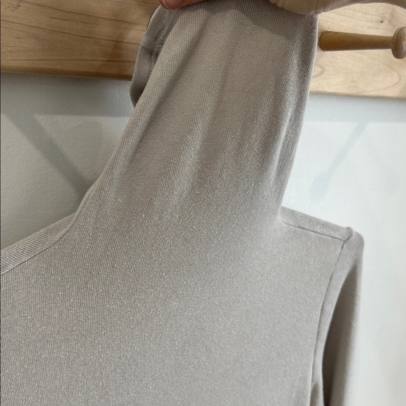 Jungmaven Fine Ribbed Turtleck - Picture 12 of 12